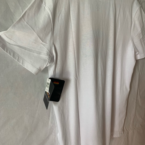 Walt Disney World Pride Shirt 2023 - NWT - Picture 12 of 13